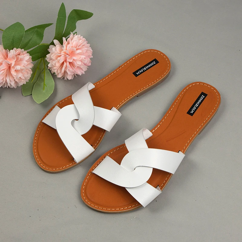 

New 2022 Women Slippers Flat Summer Shoes Woman Outside Peep Toe Cross Beach Slides Leather Brand Designer Ladies Sandals