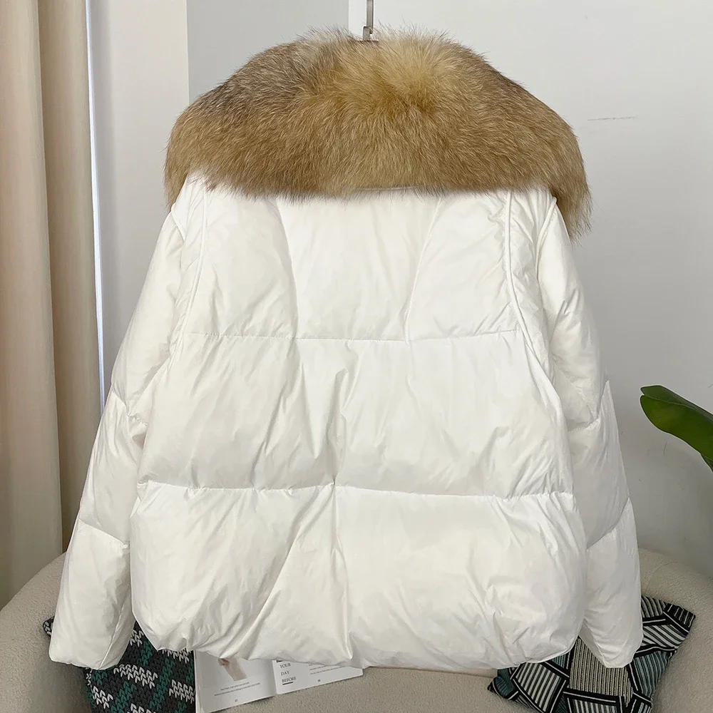 Женский пуховик со съемным меховым воротником на белом утином пуху плотная