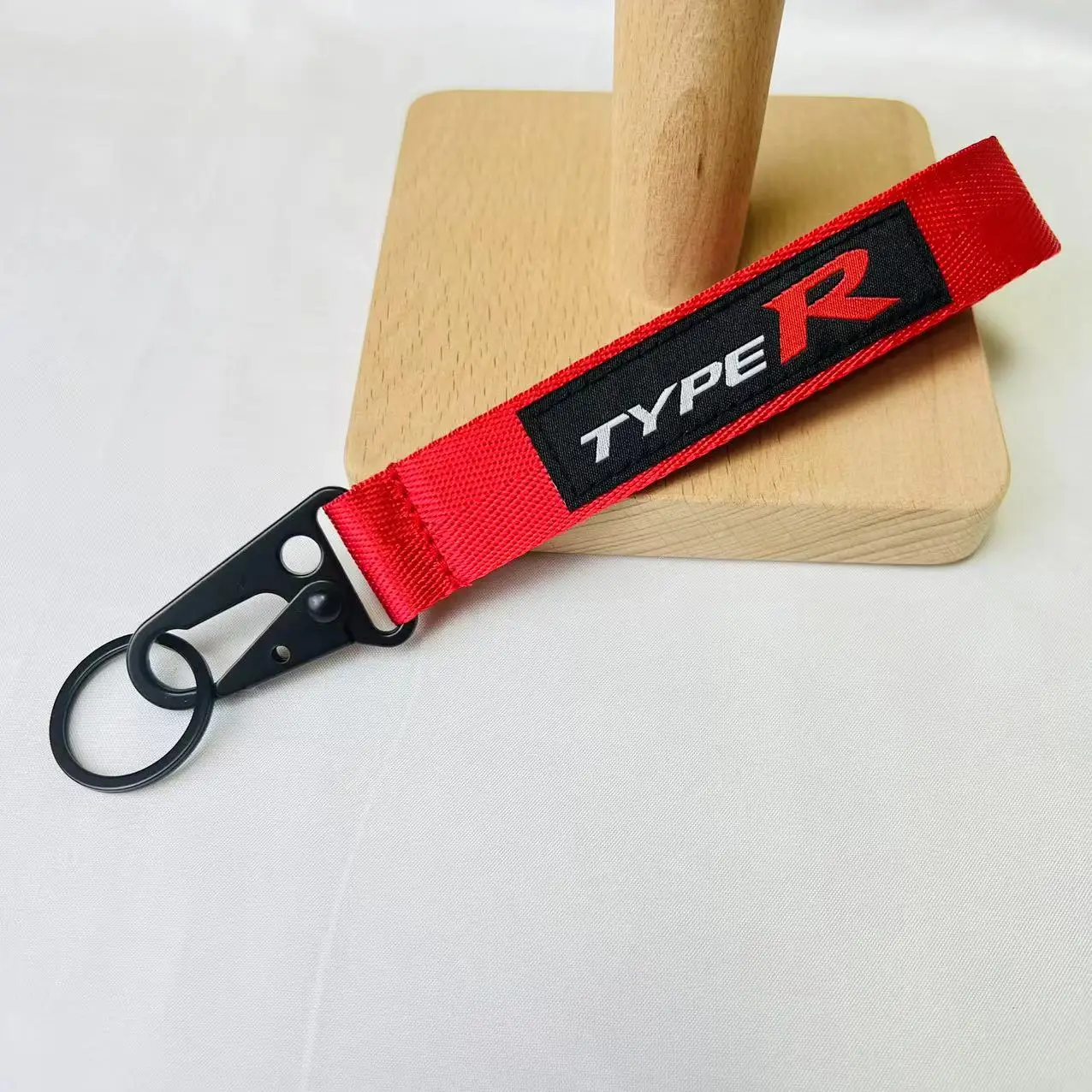 

Автомобильный брелок с нейлоновой тканой этикеткой, брелок с эмблемой, короткий ремешок, красный, черный, синий, крутой брелок для ключей, украшения для TYPE R, автоаксессуары