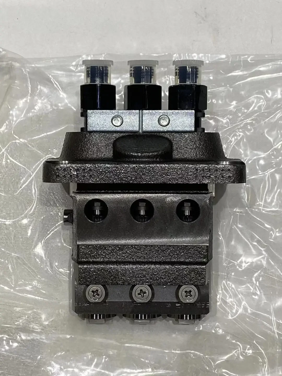 Горячий насос 1g702-51010 для двигателя D1703 D1803-m