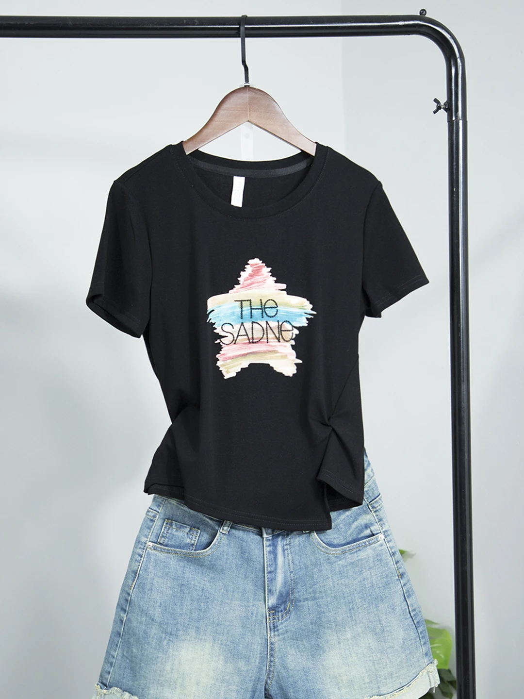 Футболка с коротким рукавом и открытыми плечами милая Пряная белая рубашка