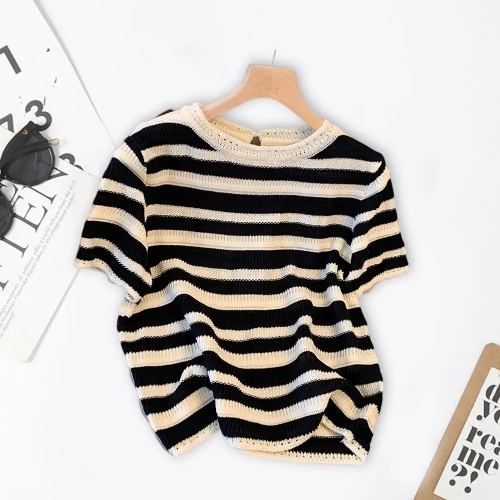 

Tee Shirt O-Neck Women T-shirt Women Striped Print Hollow Tee Top