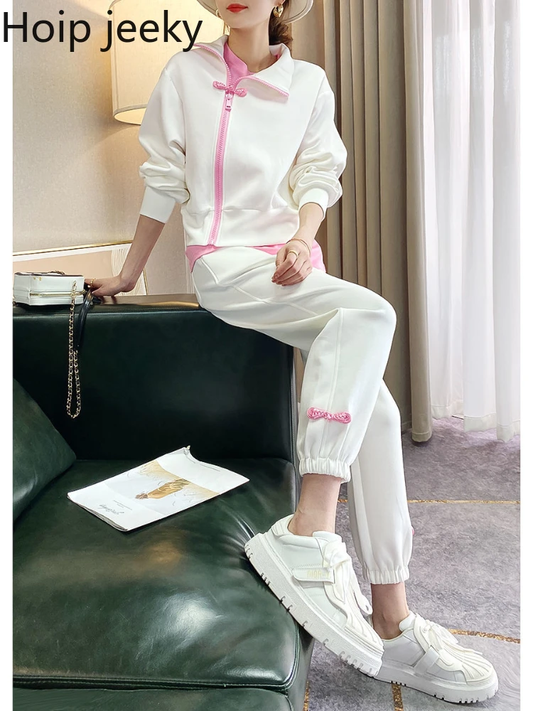 

Hoip Jeeky White Buckle Leisure Sports Suit Women 2022 Spring New Sportswear ＋ Waist Wide-Leg Pants Two-Piece Fitness Exercise