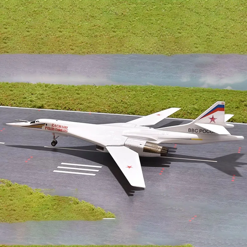 1:144 TU-160 русские ВВС пластиковая готовая имитационная модель статическое