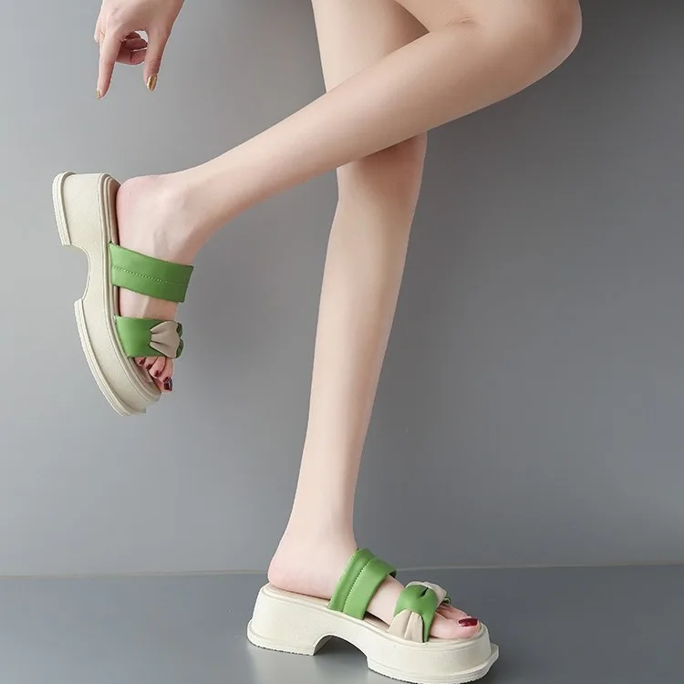 2023 Summer Versatile Sandals, Wearing Slippers Outside, Beach Shoes, Matching Skirts, One Line Drag, Thick Sole, Simple