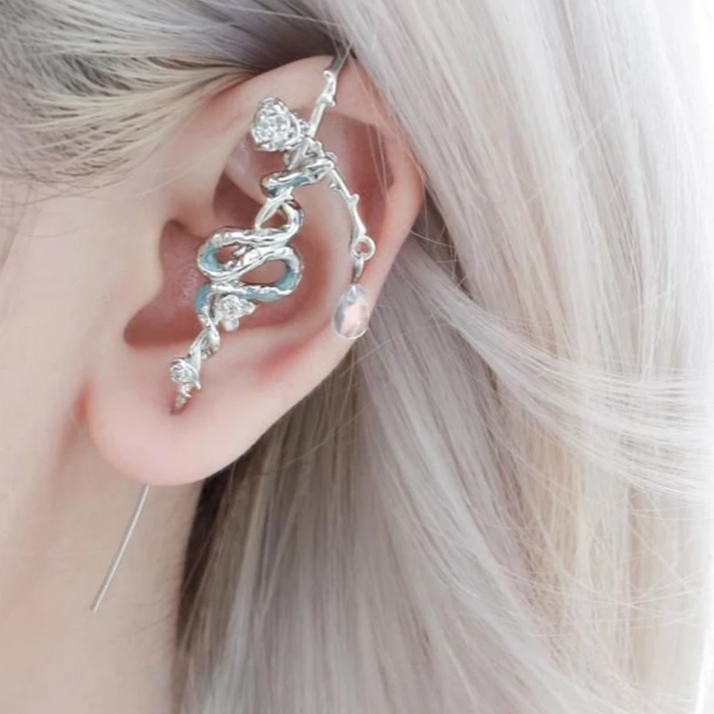 Стильные серьги-гвоздики в виде змеи из сплава портативные для модных женщин