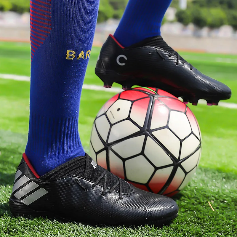 SENAGE Men Football Boots Kids Adults TF/FG Ultralight Playing Field Train Soccer Shoes Male Futsal Football Shoes