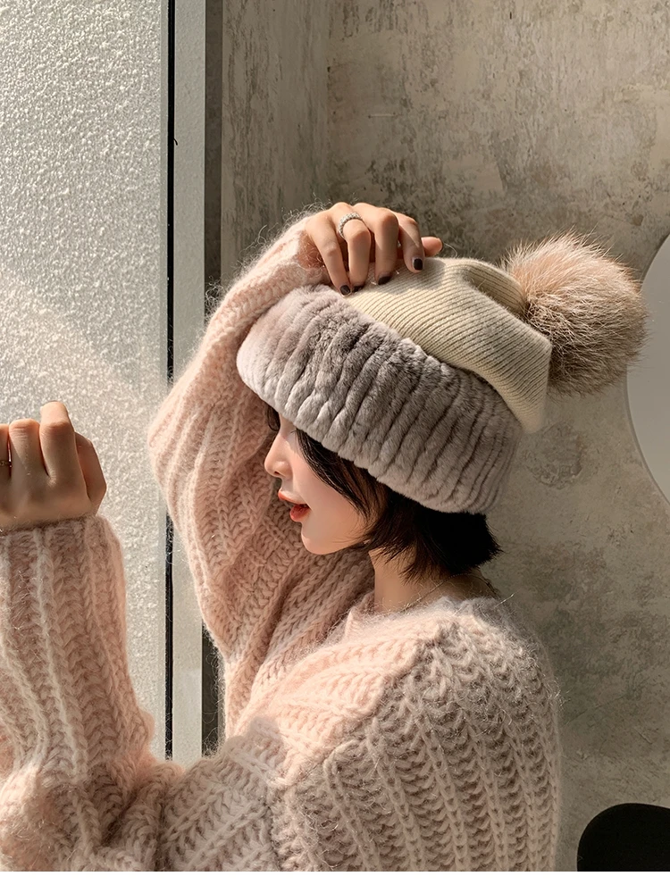 

Rex Rabbit Fur Fox Fur Hat Thickened Wool Blended Knitted Big Fur Ball