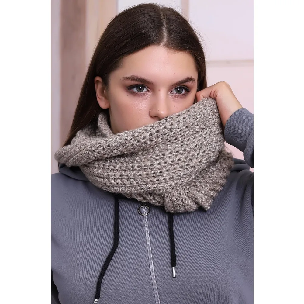 

Женский трикотажный воротник Dorlie бежевого цвета