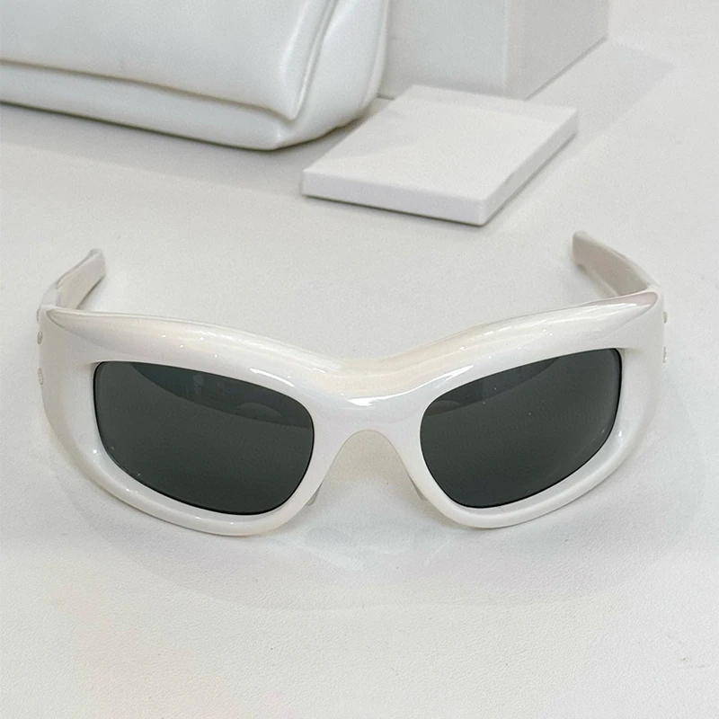 Мужские солнцезащитные очки NIGO с черной оправой