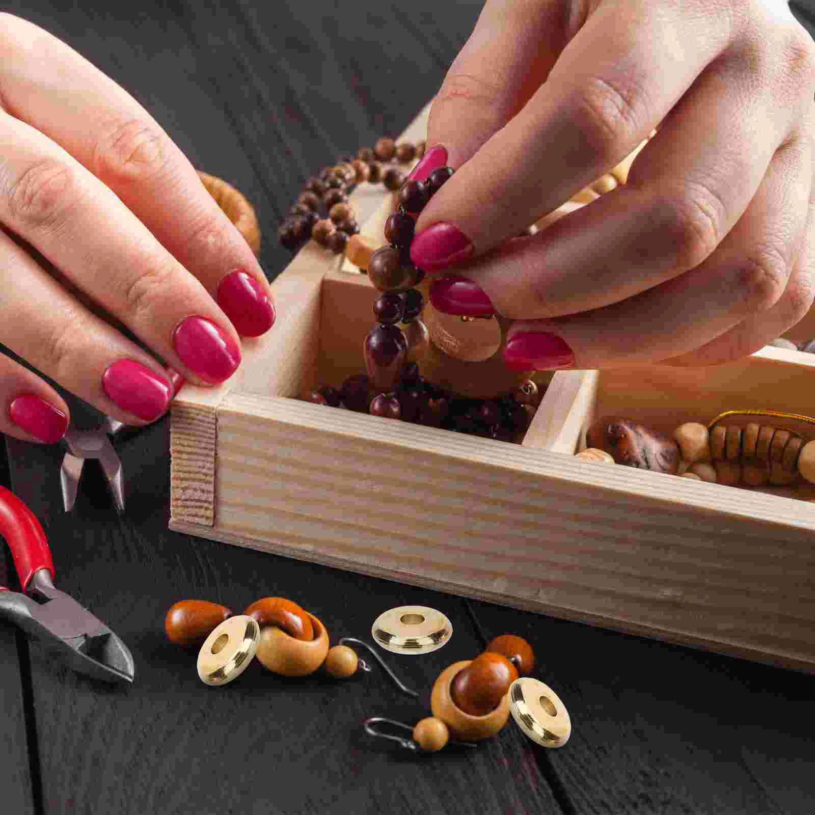 

400pcs Delicate Decorative Small Flat Beads DIY Flat Beads Spacer Beads Jewelry Beads Jewelry Making Bead