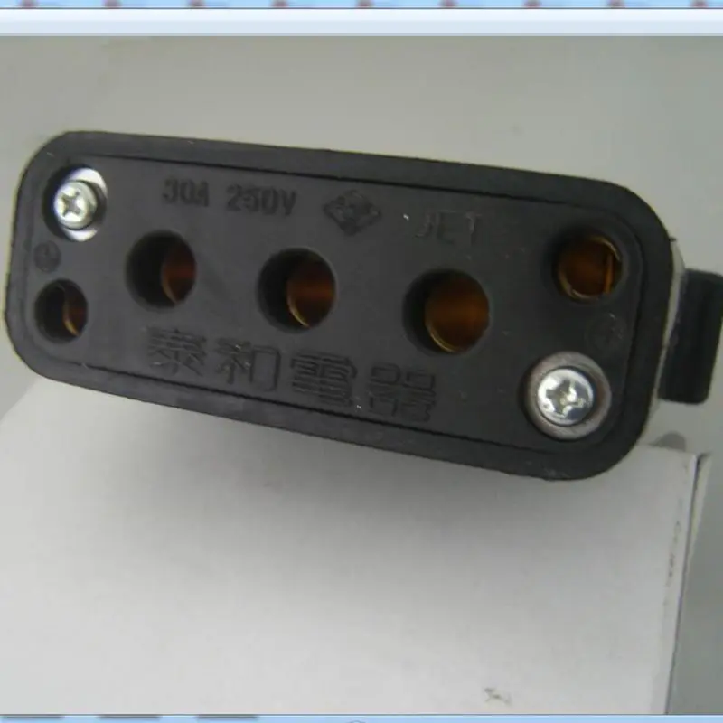37010-10870 250 В переменного тока, гнездо для аккумулятора, разъем для зарядного устройства для Nichiyu TCM Komatsu Shinko Sumitomo, детали для вилочного погрузчика Toyota (art.: 3920d397bbcde) - 3920d397bbcde