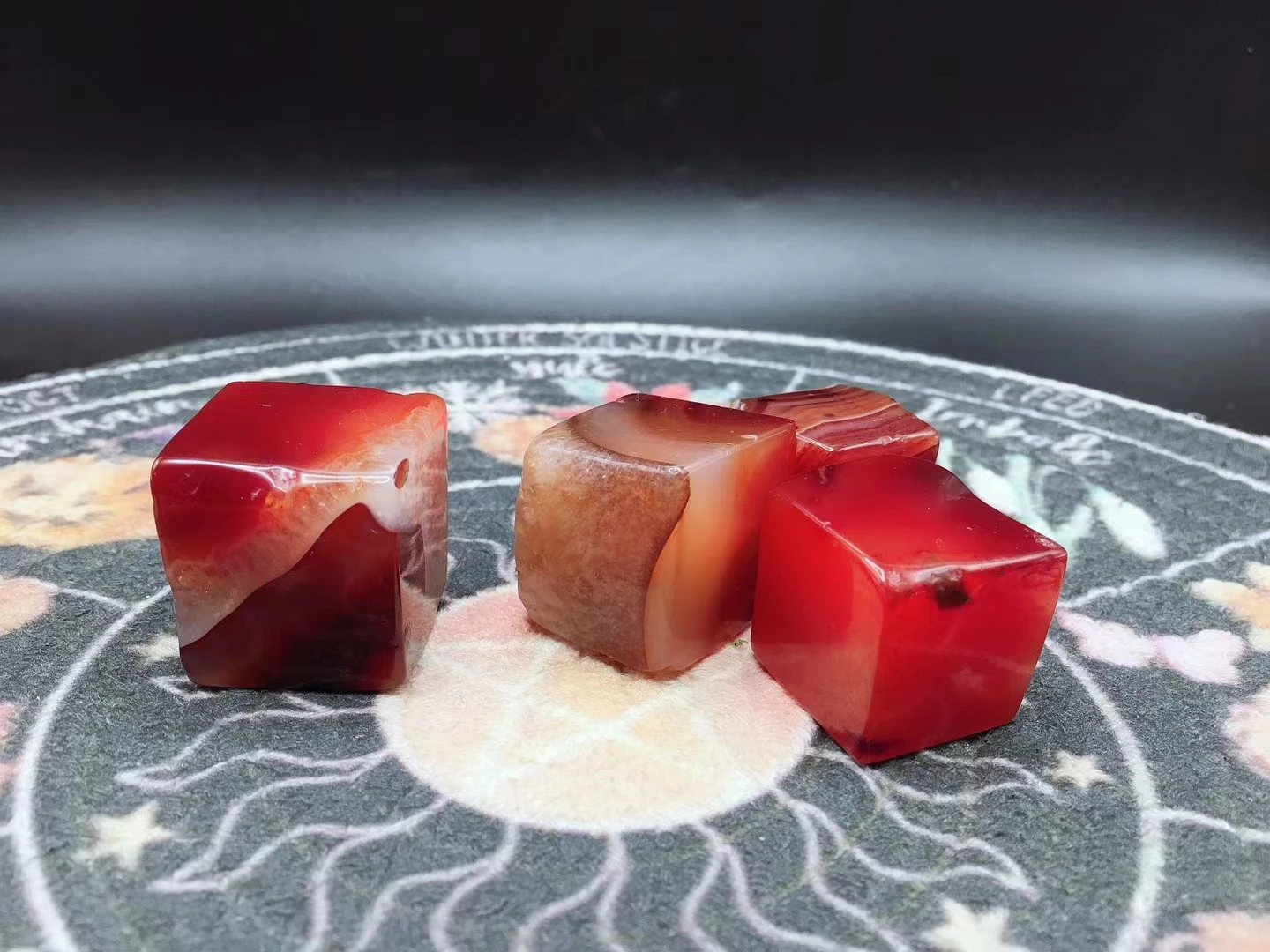 

Natural Gemstone Carnelian Red Agate Crystal Reiki Healing Home Office Aquarium Decoration Gift Free shipping