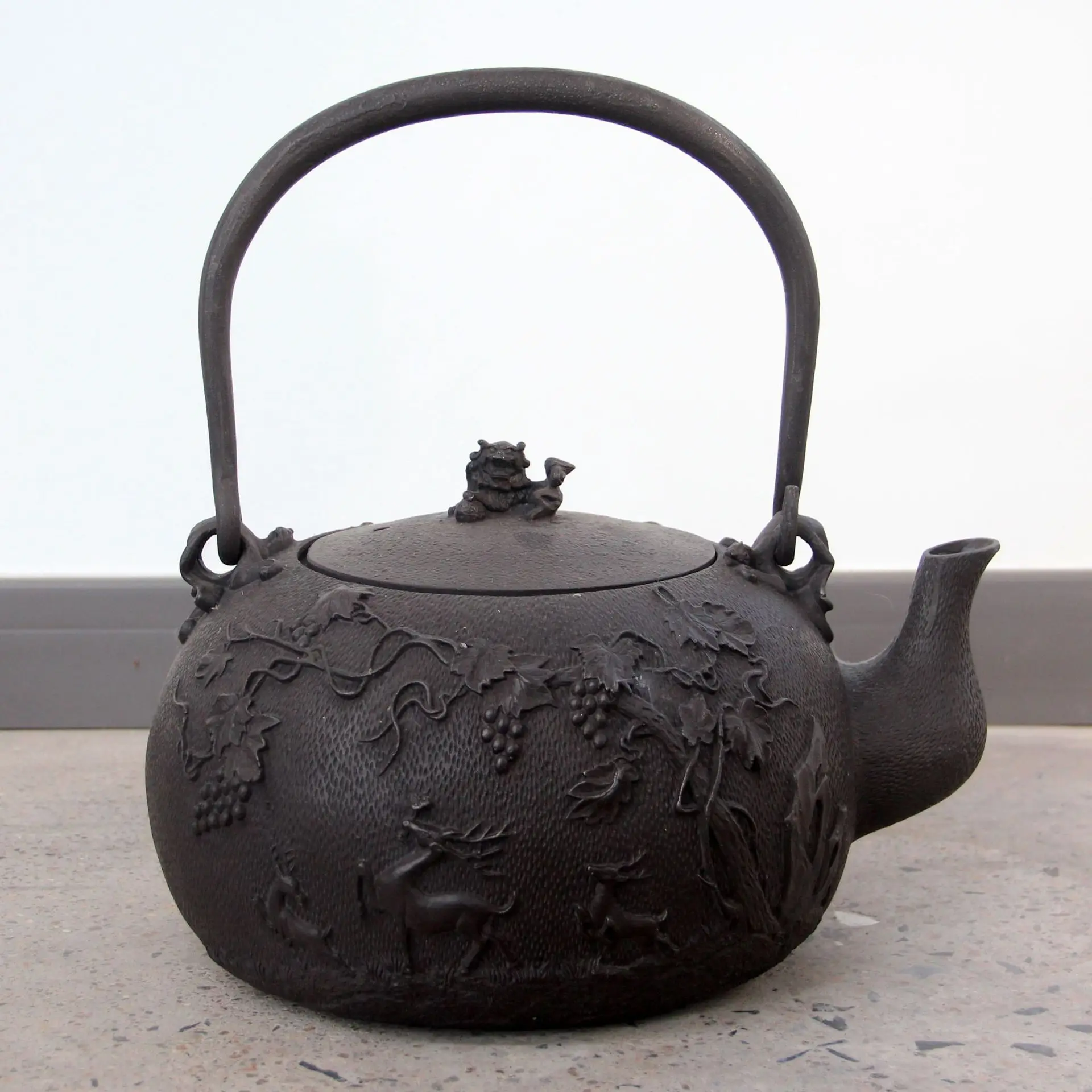 

Чугунный чайник L-Yomeiga 5000 мл