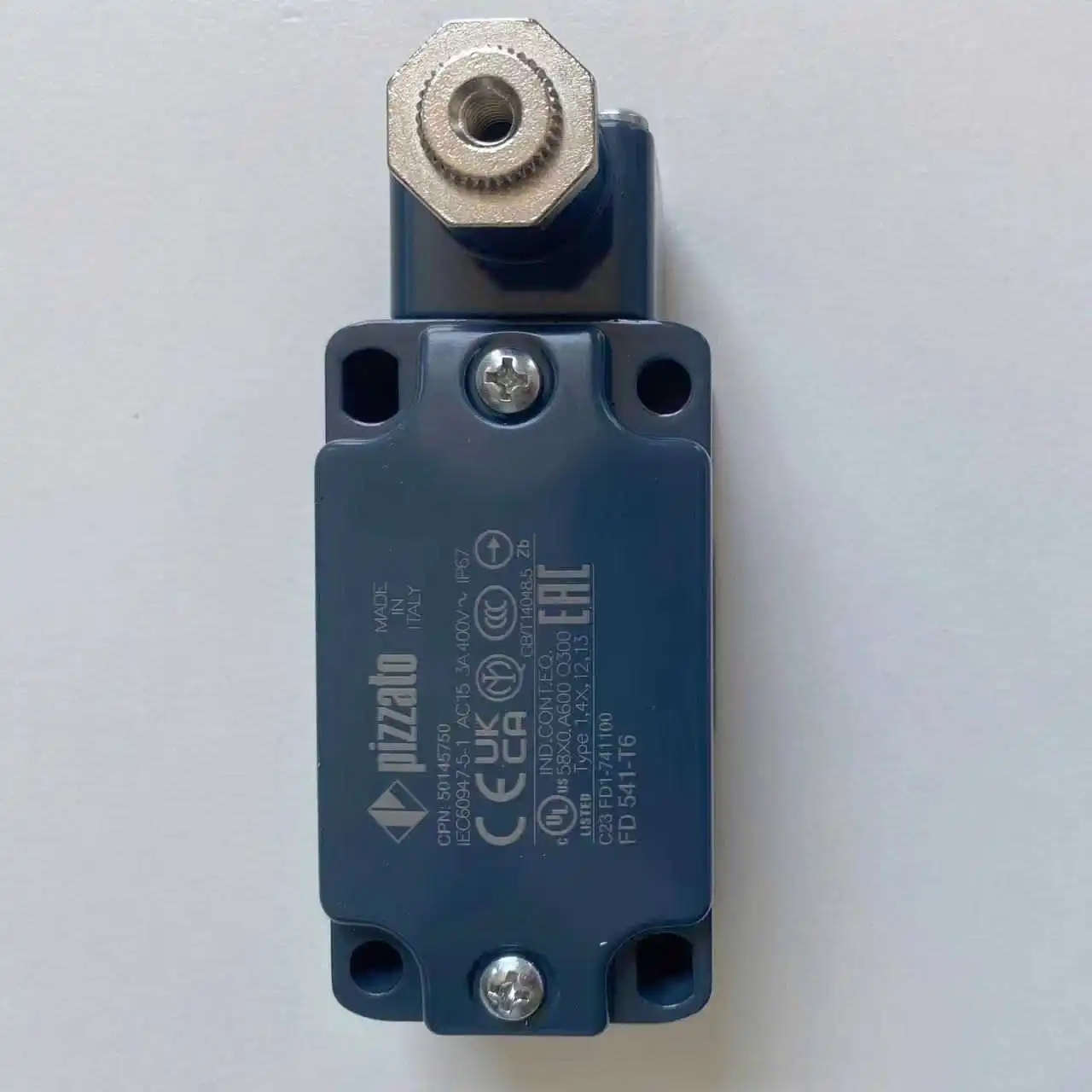 

Новый оригинальный ограничительный переключатель FD 541-T6