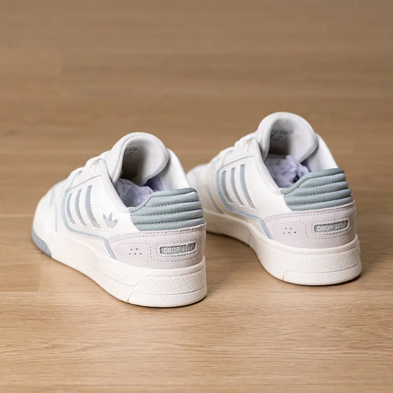 Фото Кроссовки Adidas KJ1116 женские ретро на платформе, кремово-серые с синим, с мягкой тканевой стелькой, износостойкой резиновой подошвой, для повседневной ходьбы №3