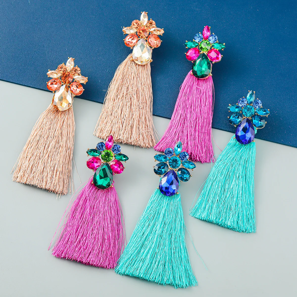 

New Trend Multicolor Rhinestone Tassel Earrings Dinner Party Wedding Accessories Fashion Statement Jewelry Women's Earrings Boho