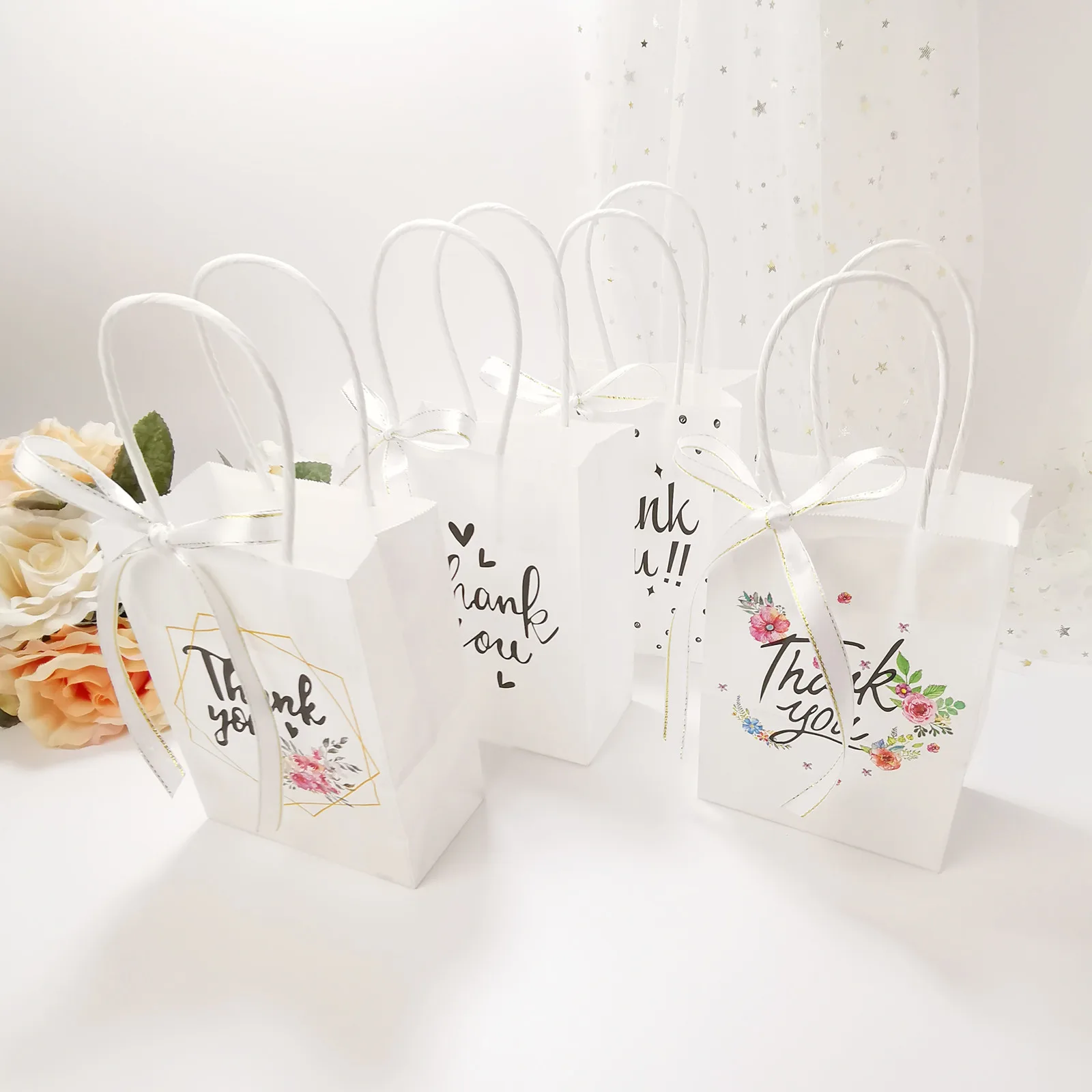 24Pcs Thank You Paper Gift Bag with Handle Flower Love Portable Packaging Bags Wedding Gifts for Guest Birthday Thanksgiving