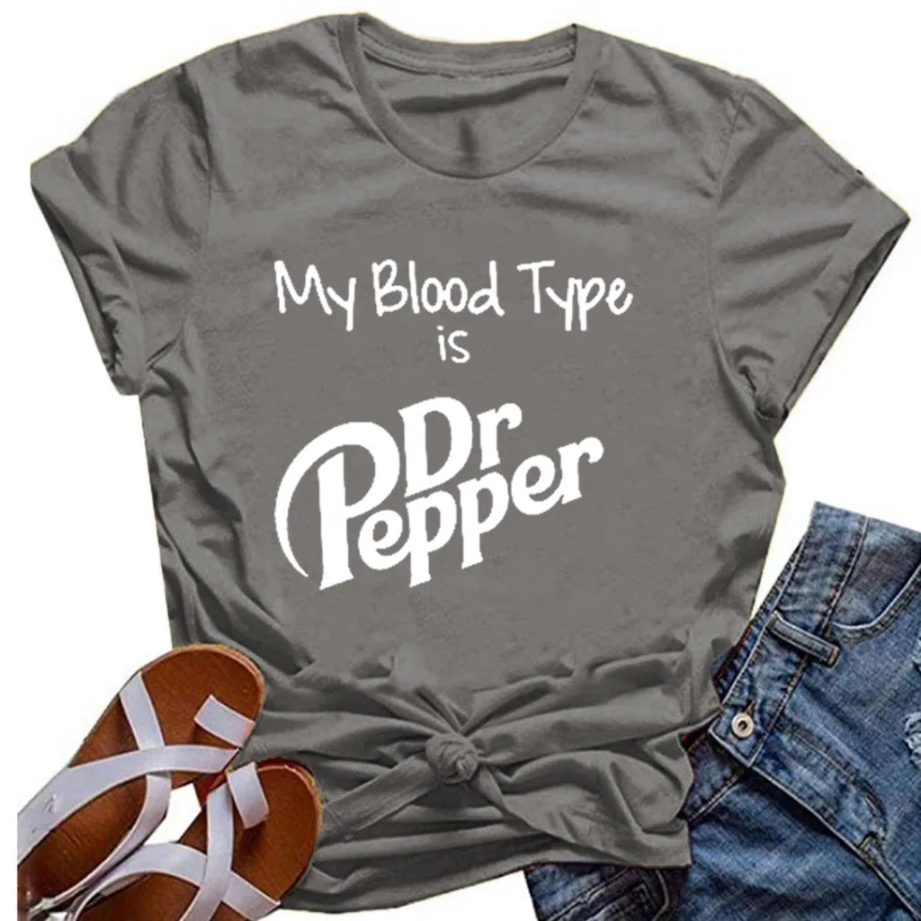 Женская футболка с коротким рукавом круглым вырезом и надписью |