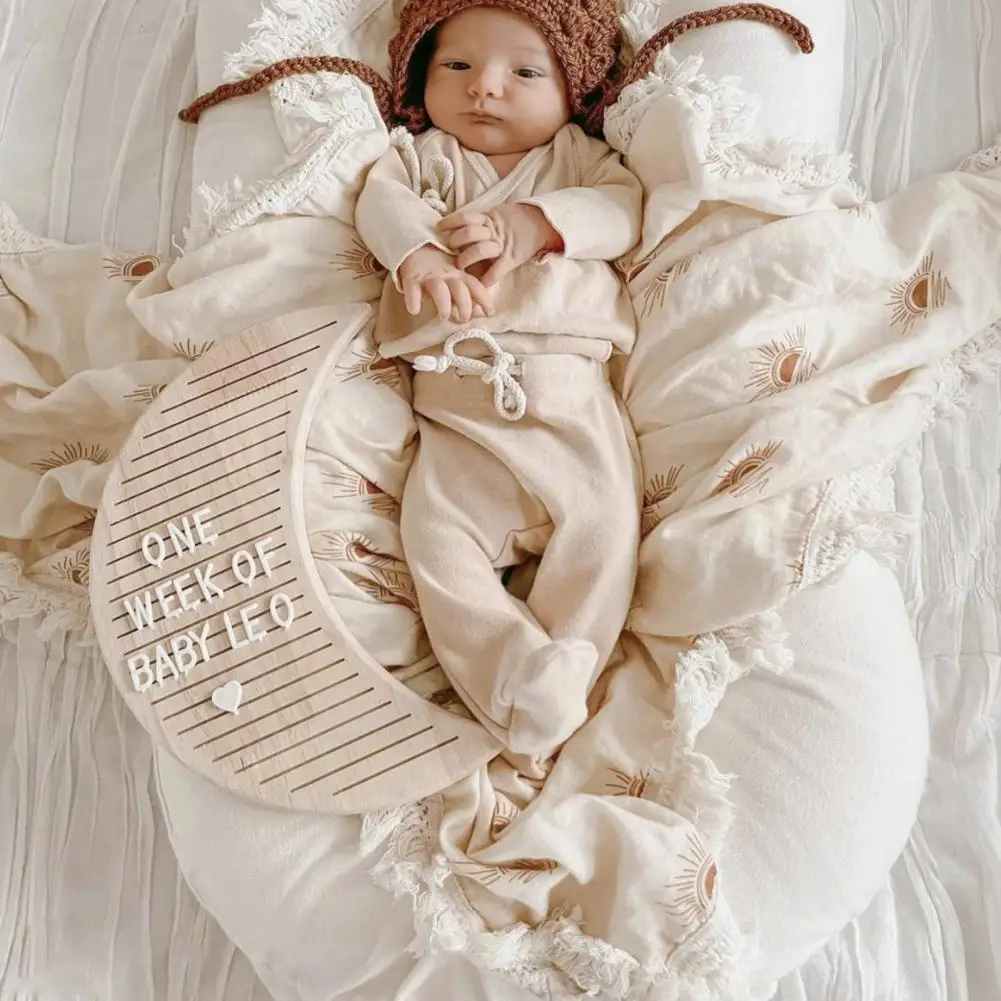 

Необычная фетровая доска для сообщений без заусенцев в форме Луны, доска для письма из дуба, декоративная доска для дня рождения