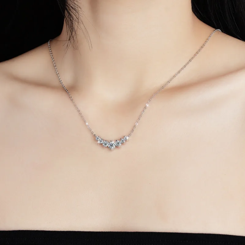 Женское ожерелье из серебра 925 пробы с муассанитом