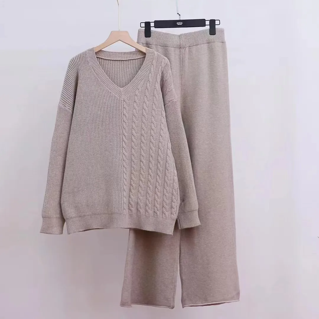 

Женский вязаный комплект из двух предметов, асимметричный свитер и свободные брюки с широкими штанинами, Европейская станция, Осень-зима 2023