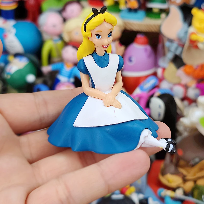 Alice In Wonderland Figure Pendnat Kingsleigh Ornament Accessories Lovers Children Present