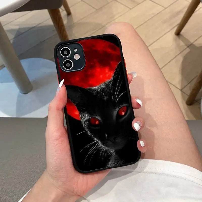 

Black Cat Staring Eye On Phone Case for iPhone 14 11 12 13 Mini Pro Max 8 7 Plus X XR XS MAX Translucent Matte Cover