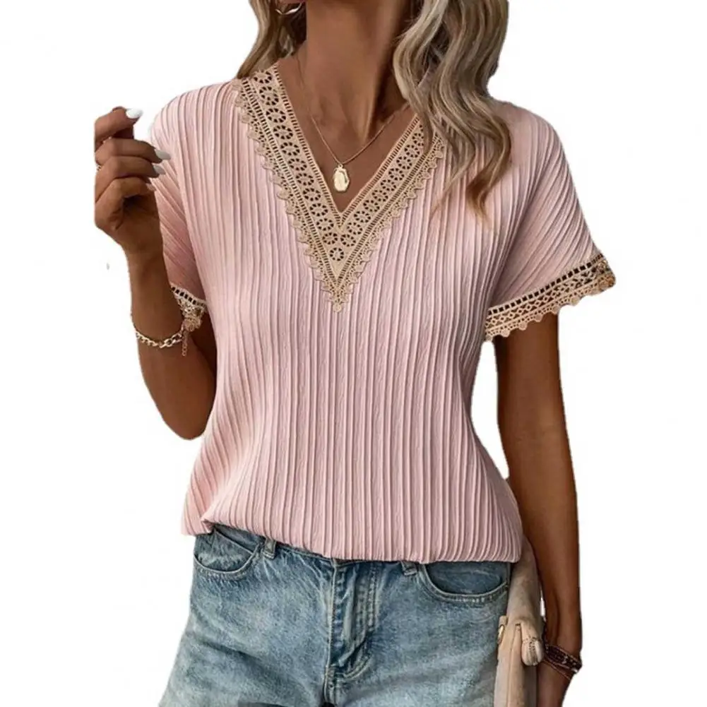 

Pleated Loose Fit Tops Chic Streetwear Pleated V-neck Tee with Lace Neckline Summer Short Sleeve T-shirt for A Loose Fit Stylish