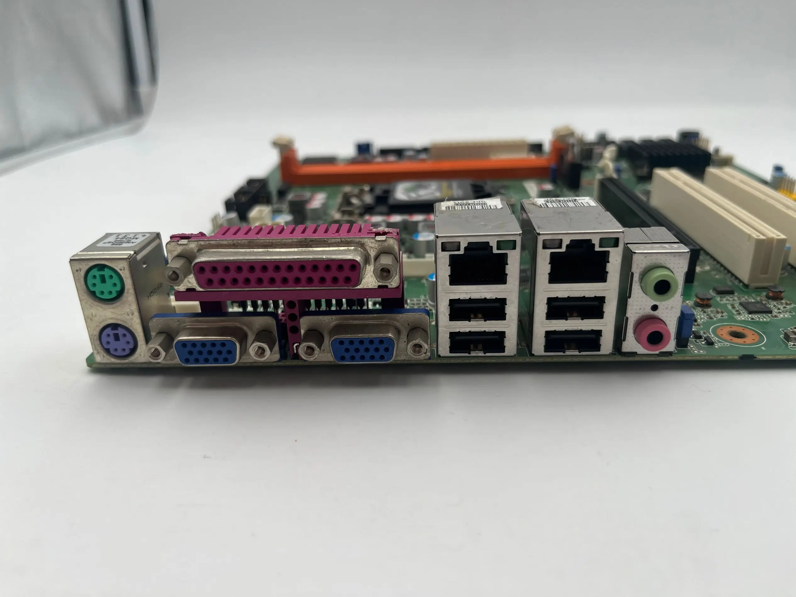 Материнская плата промышленного компьютера Advantech с двумя VGAми AIMB-501G2 AIMB-501G2-KSA1E