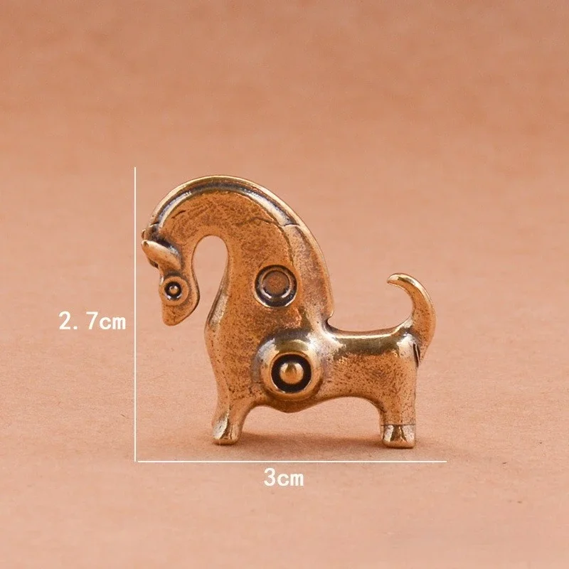 

Медные фигурки лошадей