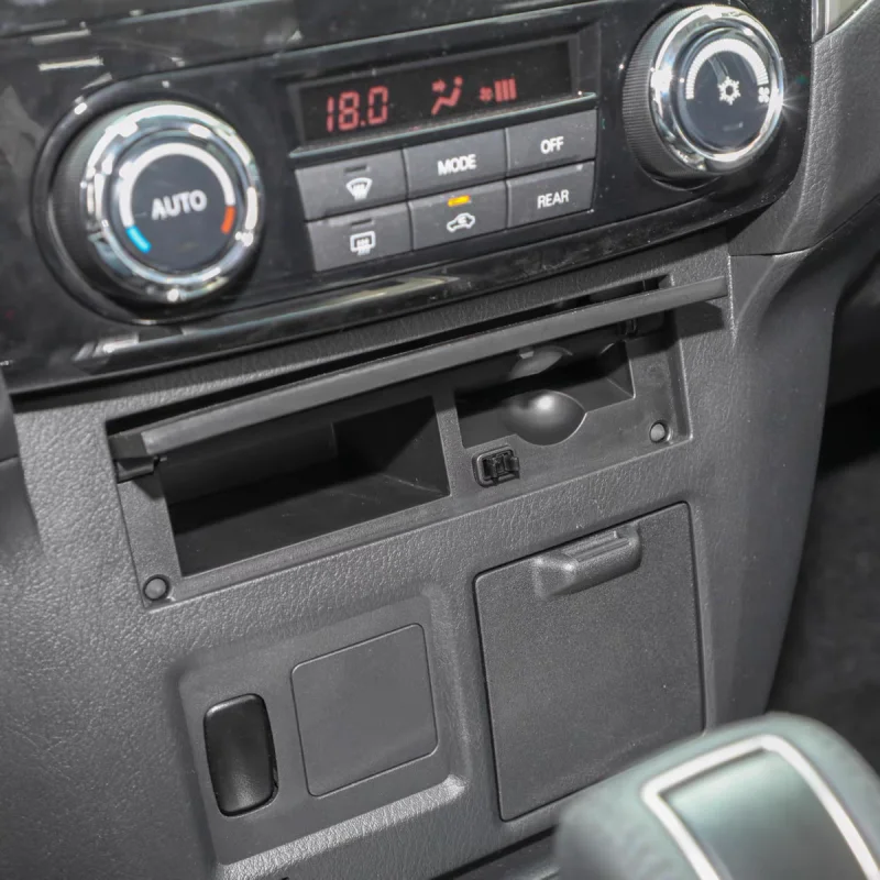 Оригинальный ящик для хранения приборной панели маленький карт 8002A791 8002A276XA BOX FLOOR