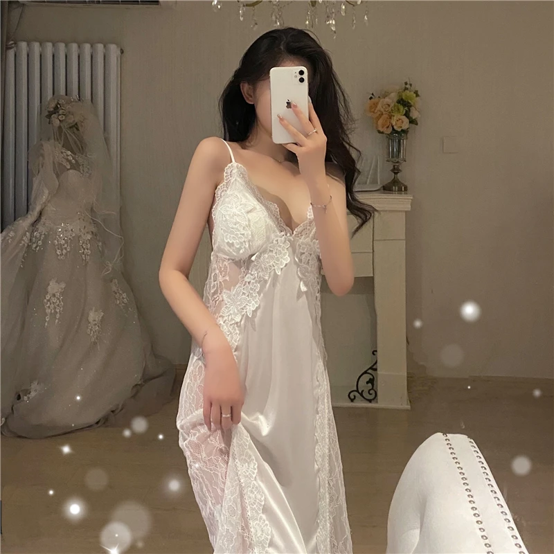 2022 new high-end sense two-piece pajamas ladies lace sexy long sleeve robe with chest pad ice silk two-piece set