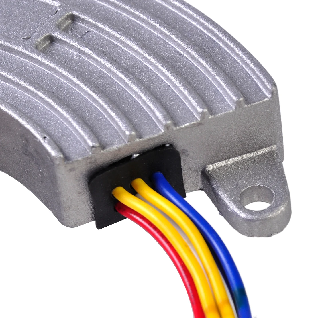 

Новый высококачественный промышленный регулятор светильник легкий инструмент, генератор, выпрямитель, резина/металл/пластик, 4 контакта, 50/...