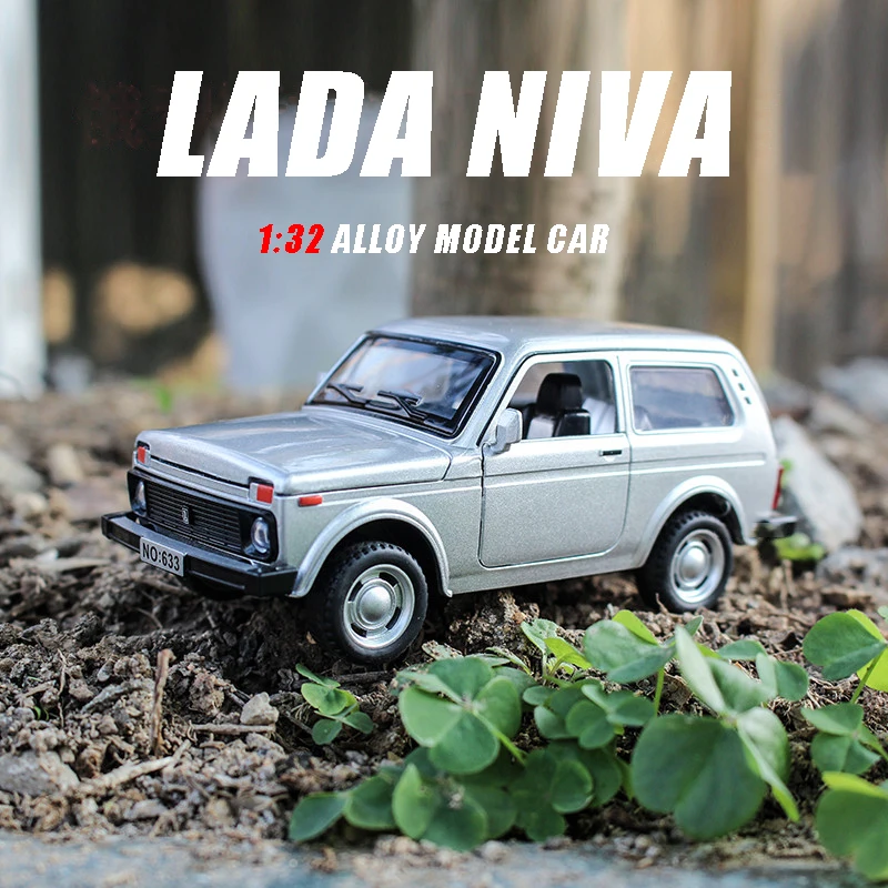 

1/32 Russian Lada NIVA Metal Vehicle Alloy Model Car Miniature Diecast Toy Car High Simulation Sound And Light Children's Gift