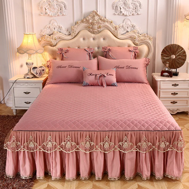 

Korean Lace Tencel King Bedspreads for Bed Quilted Full Queen Bed Cover Ruffles Bedskirt Fitted Sheet Pillowcases 3Pcs