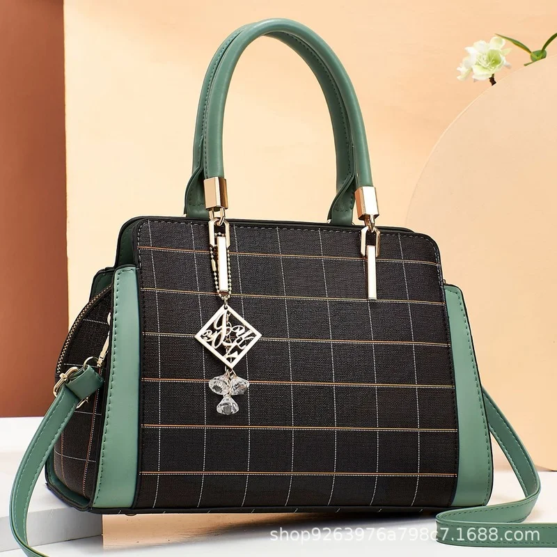 

New Stereotyped Plaid Contrast Color Texture Women's Bag Fashion Luxury Large-capacity One-shoulder Messenger Bag Women