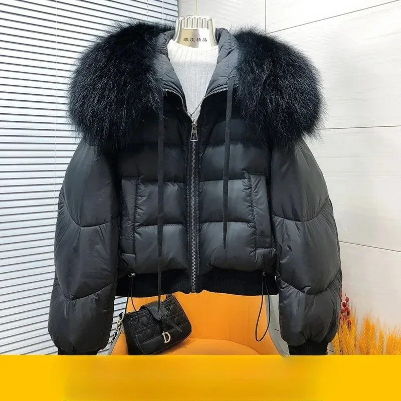 Женский пуховик с большим меховым воротником енота короткая зимняя куртка 2024