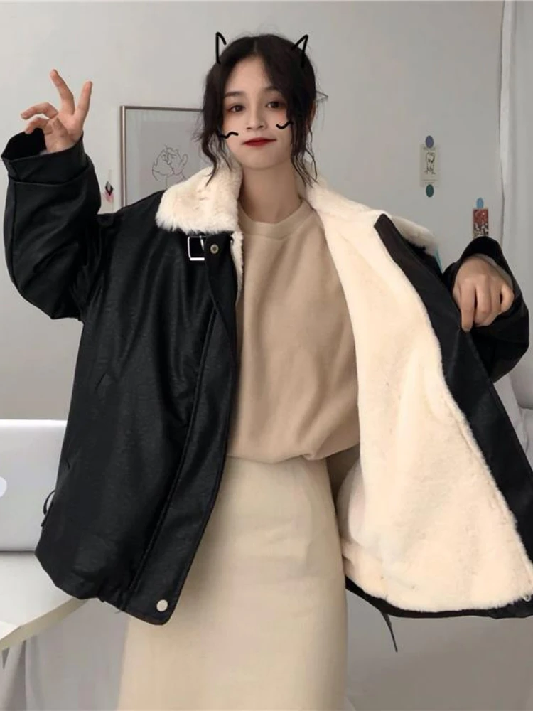 Black Winter Leather Jacket Women Korean Fashion Vintage Zipper Chic Biker Jacket Female Autumn Warm Loose Faux Fur Leather Coat