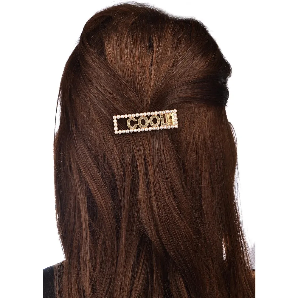 

Стильная дизайнерская пряжка с жемчугом Dorlie