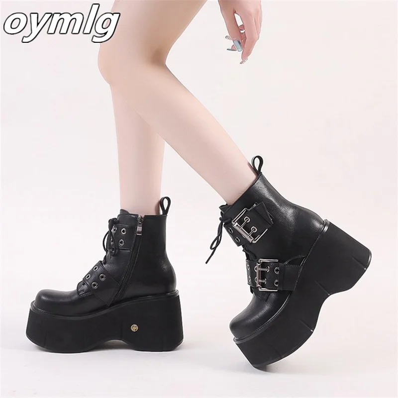 Сапоги на толстой подошве женские узкие сапоги из бисквита новинка 2024