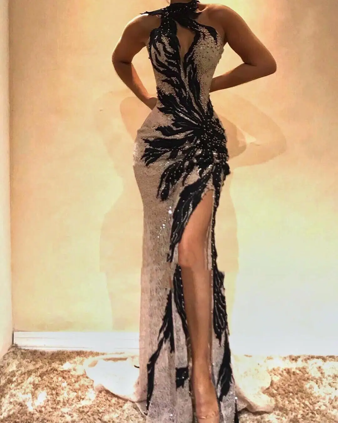 

Платье для выпусквечерние вечера до пола со шлейфом, без рукавов