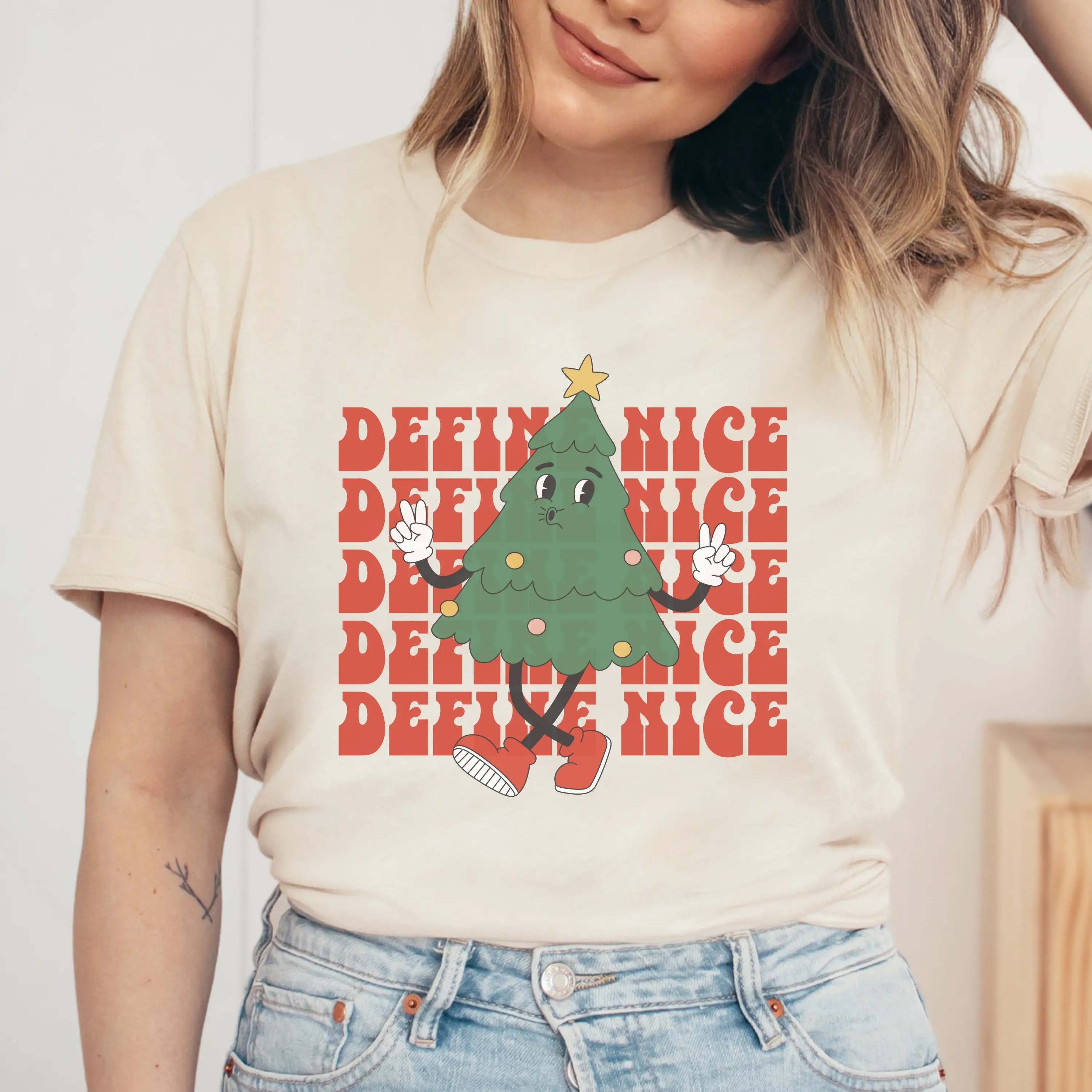 Защищенная красивая рождественская футболка в стиле ретро с забавной елкой