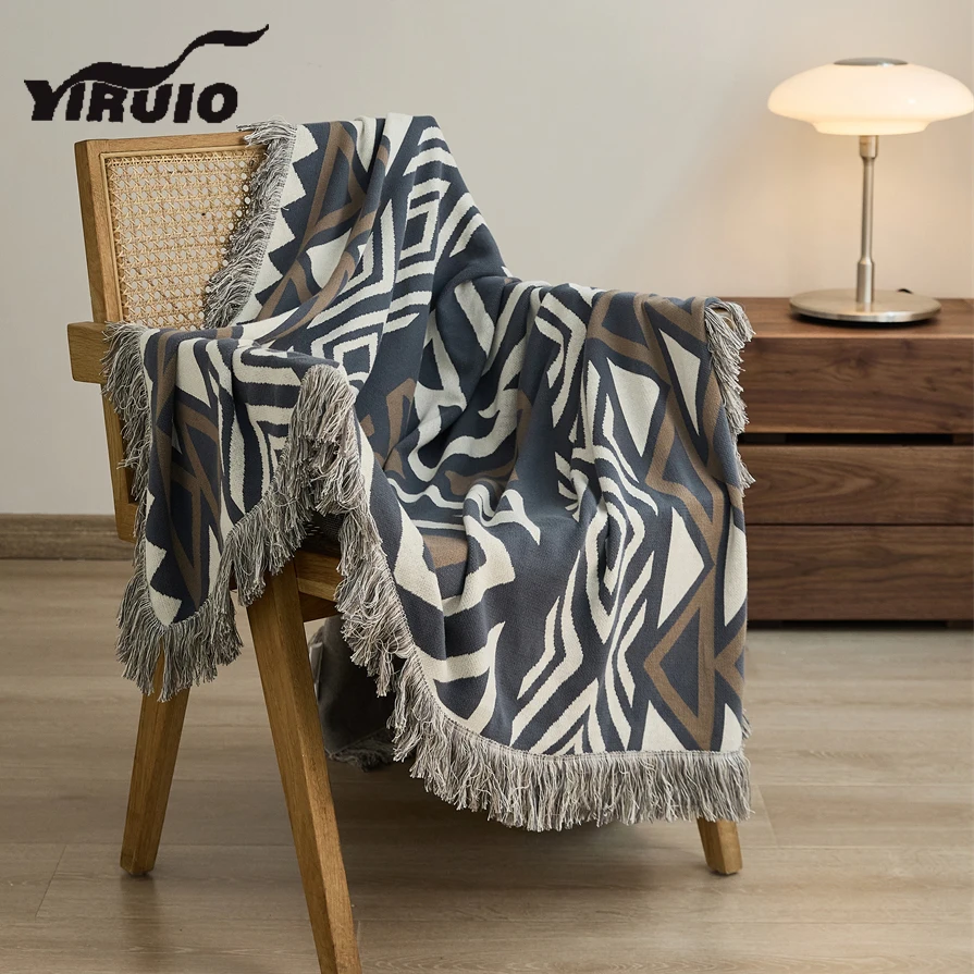 

Современное шикарное вязаное одеяло YIRUIO с бахромой, дизайнерское декоративное одеяло с геометрическим рисунком для дивана и кровати, Мягко...