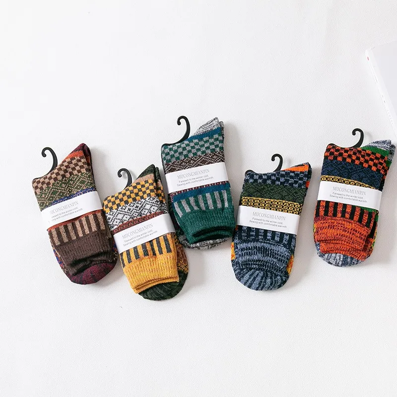 Winter New Socks Men's Socks Thickened Warm Wool Socks Retro Style High Quality 5 Pair Set Women's Socks Couple's Medium Socks