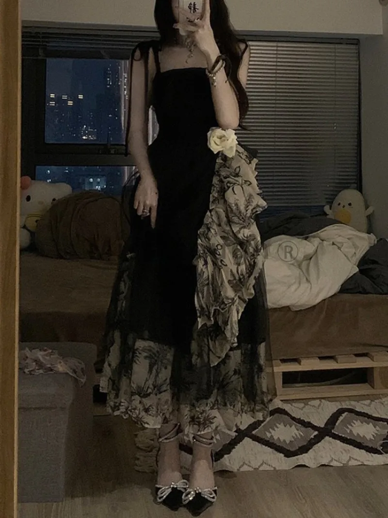 

Summer New Black Korean Version of the Halter Dress Women's Floral Retro Elegant Print Casual Niche Design Senior Sense of Dress