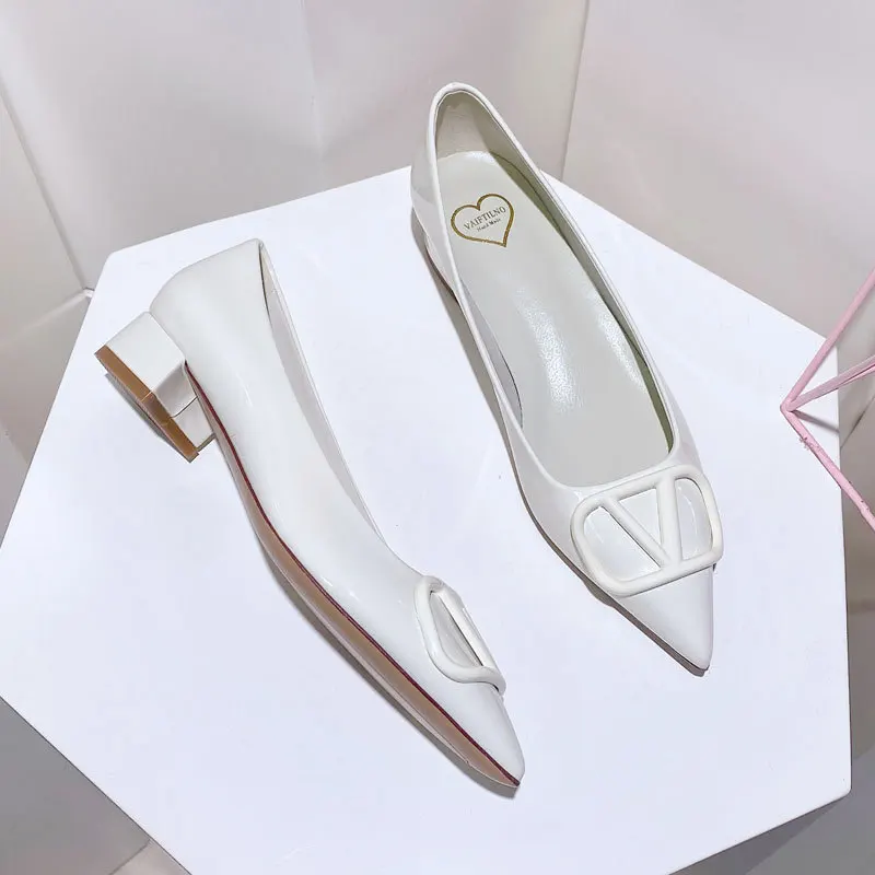 Elegant Woman Shoes With Low Heel Designer Rivets Brand Pumps Pointed Toe High Heels Shoes Comfortable Chunky Heel Office Shoes