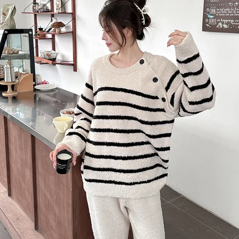 Женская осенне-зимняя новая простая полосатая удобная полубархатная одежда для