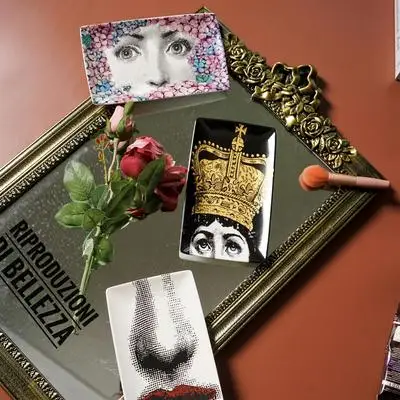 

Italian-style ceramic face plate Square jewelry storage tray Sushi tray ornaments Decorative ashtray
