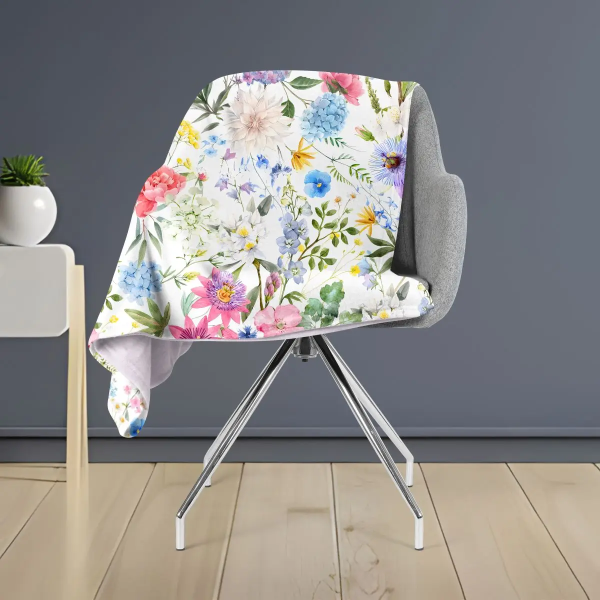 

Цветочный плед из полиэстера